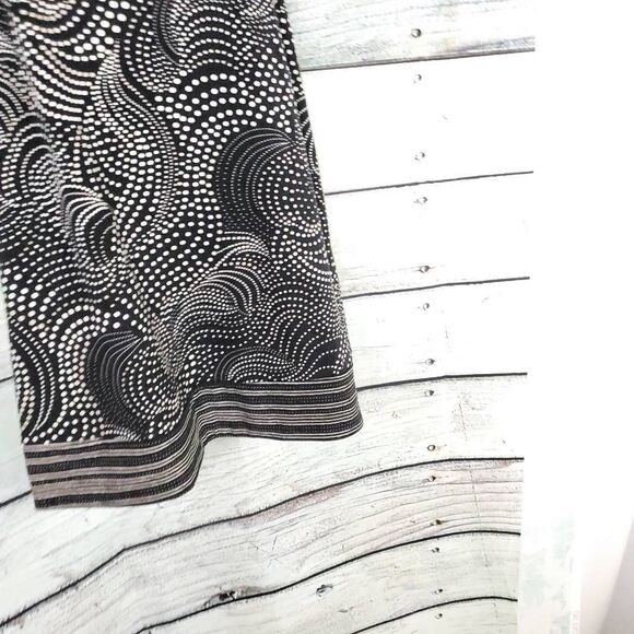 EST. 1946 Women’s Navy White Dot Print Sleeveless Blouse Top L - Picture 3 of 10